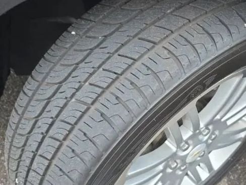 Used 2015 Chevrolet Traverse LT w/ Style and Technology Package FWD image 49