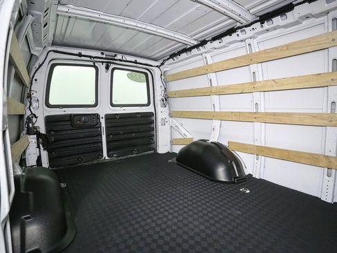 Used 2024 GMC Savana 2500 w/ Driver Convenience Package image 19