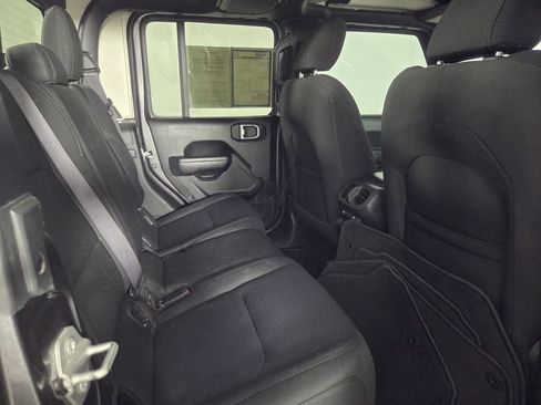 Used 2022 Jeep Gladiator Sport AWD/4WD image 29