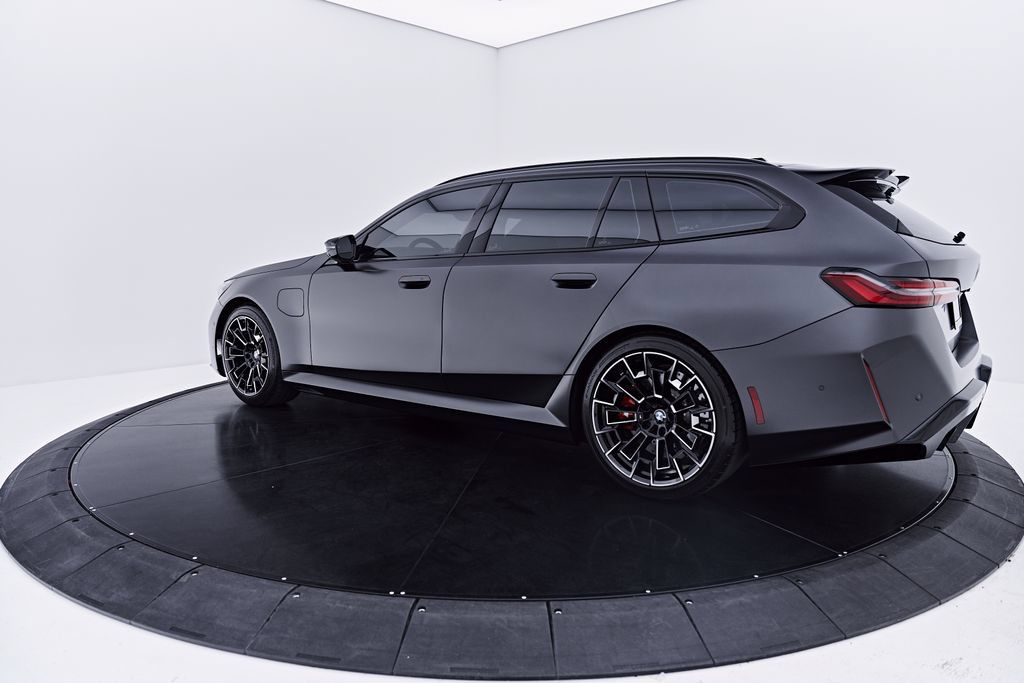 Used 2026 BMW M5 Touring AWD/4WD image 13