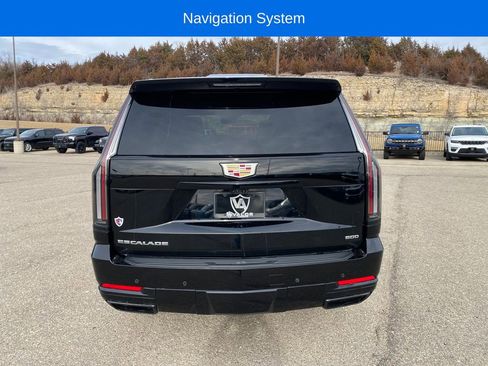 Used 2025 Cadillac Escalade Sport image 5