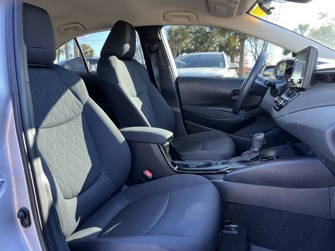 Used 2022 Toyota Corolla LE image 31