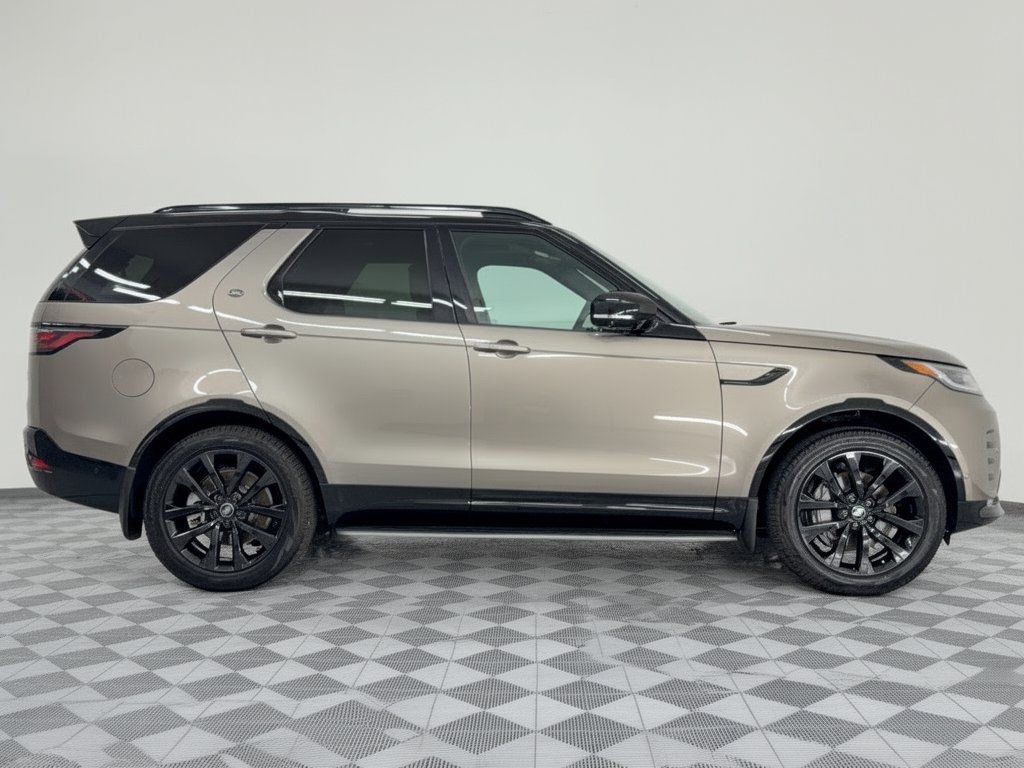 Certified 2026 Land Rover Discovery Dynamic SE AWD/4WD image 8