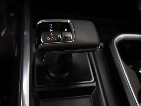 Used 2024 Chevrolet Silverado 1500 LTZ AWD/4WD image 29