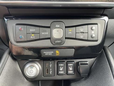 Used 2022 Nissan Leaf SV Plus image 30