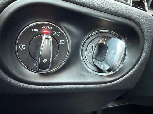 Used 2024 Porsche Macan S image 39