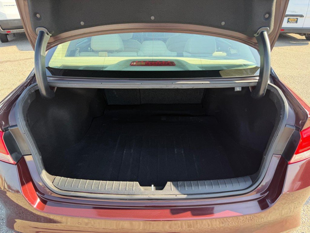 Used 2018 Kia Optima LX FWD image 39