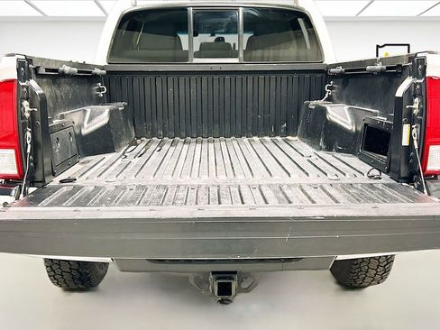 Used 2017 Toyota Tacoma SR5 w/ Tow Package image 24