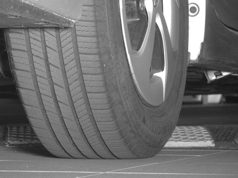 Used 2015 Toyota Prius Three w/ Solar Roof Package image 16