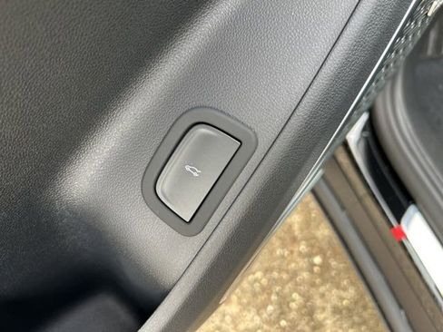 New 2026 Buick Enclave Preferred w/ Power Package image 15