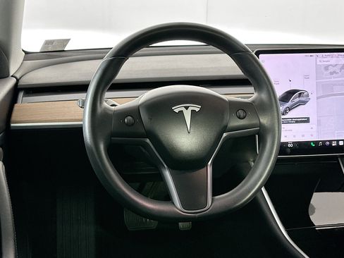 Used 2019 Tesla Model 3 Standard Range RWD image 16