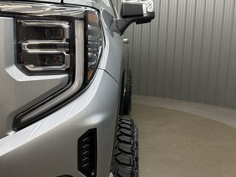 Used 2026 GMC Sierra 1500 Denali Ultimate AWD/4WD image 13