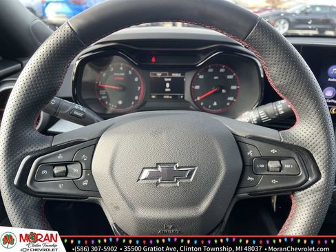 Certified 2024 Chevrolet Trax RS w/ Driver Confidence Package image 17