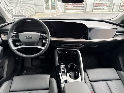 New 2025 Audi Q5 Prestige image 16