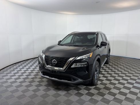 Certified 2023 Nissan Rogue SL image 2