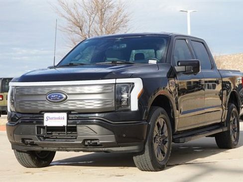 Used 2023 Ford F150 Lightning Lariat image 3