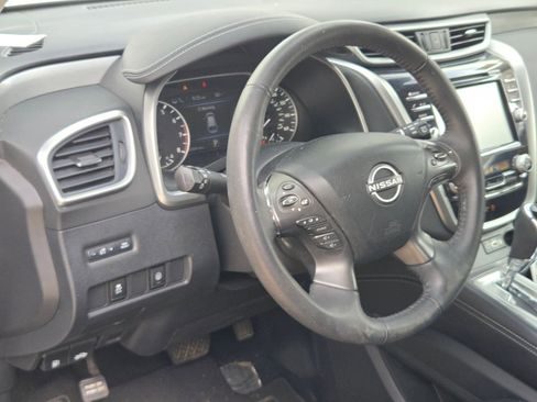 Used 2023 Nissan Murano SV FWD image 10