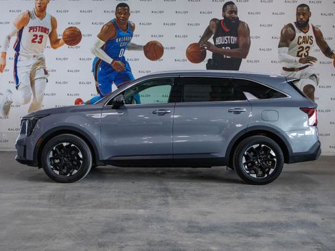 Used 2025 Kia Sorento S w/ Panoramic Sunroof Package image 18