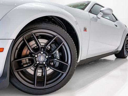 Used 2023 Dodge Challenger R/T Scat Pack RWD image 3