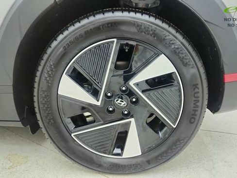 Used 2025 Hyundai Ioniq 5 SE RWD image 55