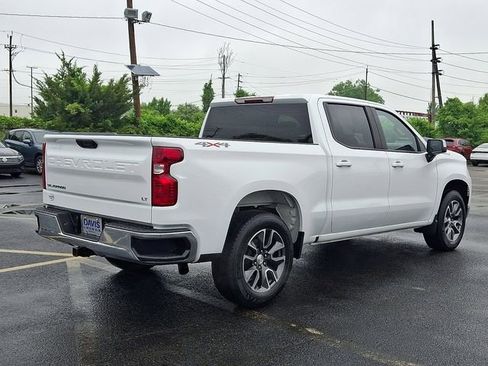 Used 2024 Chevrolet Silverado 1500 LT AWD/4WD image 6