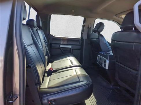 Used 2019 Ford F150 Lariat image 14