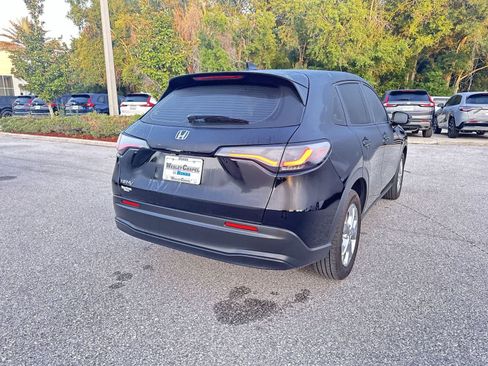 Used 2025 Honda HR-V LX image 6