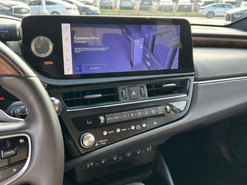 Used 2023 Lexus ES 350 Ultra Luxury w/ Accessory Package (Z2) FWD image 24