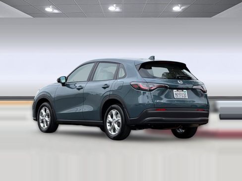 Certified 2024 Honda HR-V LX image 3
