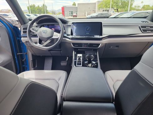 Certified 2025 Volkswagen Atlas Cross Sport SEL AWD/4WD image 20