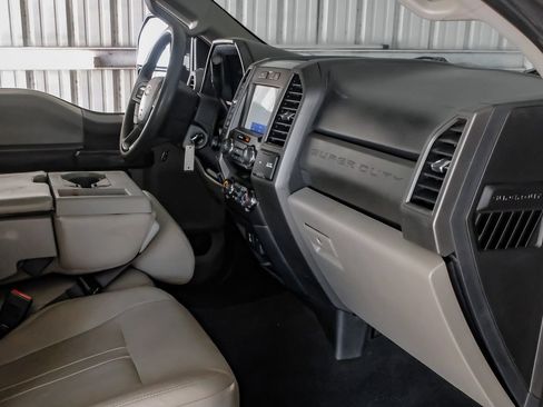 Used 2020 Ford F250 XL w/ STX Appearance Package AWD/4WD image 12