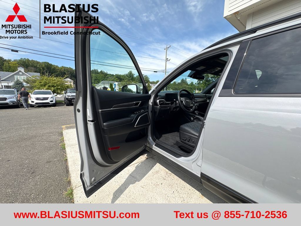Used 2025 Kia Telluride EX X-Line AWD/4WD image 14