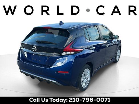 Used 2025 Nissan Leaf S FWD image 3