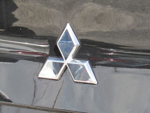 New 2026 Mitsubishi Outlander ES FWD image 11