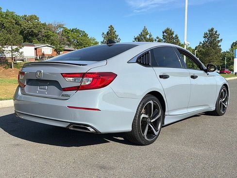Used 2021 Honda Accord Sport Special Edition image 2