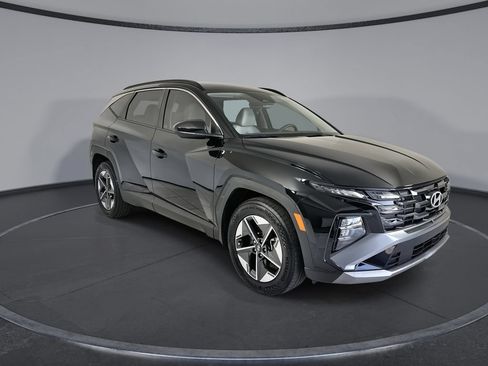 Certified 2025 Hyundai Tucson SEL FWD image 2