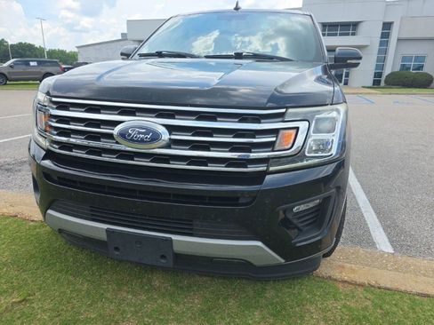 Used 2019 Ford Expedition XLT w/ Equipment Group 202A RWD image 5
