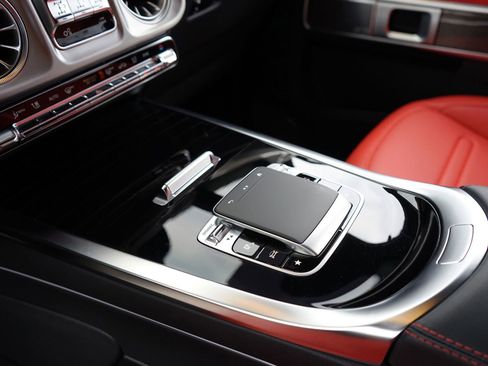 Used 2025 Mercedes-Benz G 550 image 13