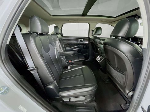 Used 2022 Kia Sorento SX AWD/4WD image 32