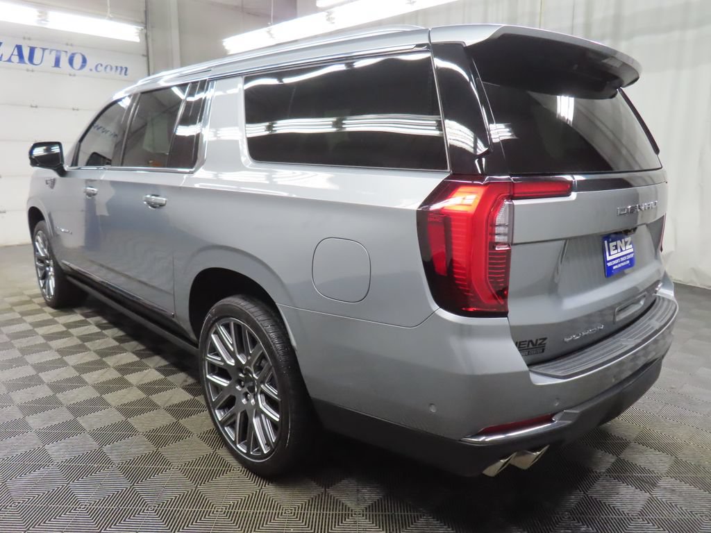 Used 2025 GMC Yukon XL Denali Ultimate AWD/4WD image 6