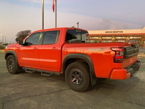 Used 2025 Nissan Frontier Pro-X image 6