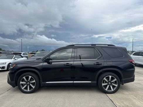 Used 2023 Honda Pilot Elite image 6