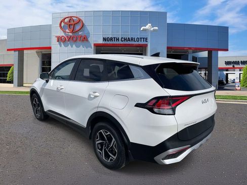 Used 2023 Kia Sportage LX FWD image 7