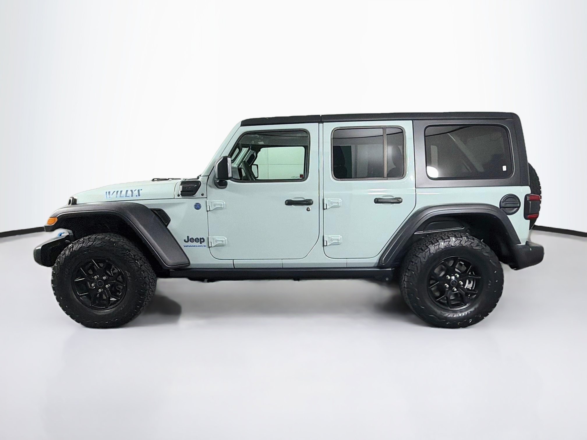 Used 2024 Jeep Wrangler Unlimited AWD/4WD image 4