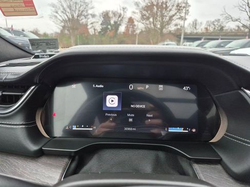 Used 2024 Jeep Grand Cherokee L Overland w/ Trailer Tow Package image 28