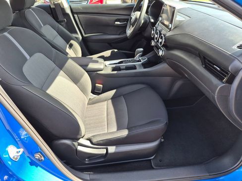 Used 2025 Nissan Sentra SV FWD image 34