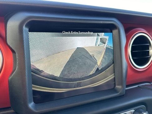 Used 2021 Jeep Wrangler Unlimited Rubicon image 33