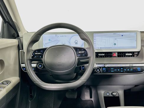 Used 2024 Hyundai Ioniq 5 SEL RWD image 18
