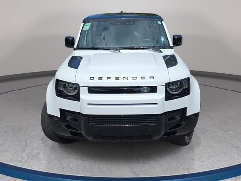 Certified 2025 Land Rover Defender 110 V8 AWD/4WD image 2