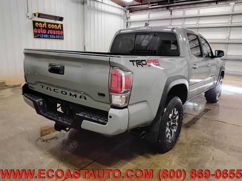 Used 2023 Toyota Tacoma TRD Off-Road w/ Technology Package AWD/4WD image 6